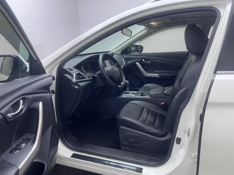 Venucia T90