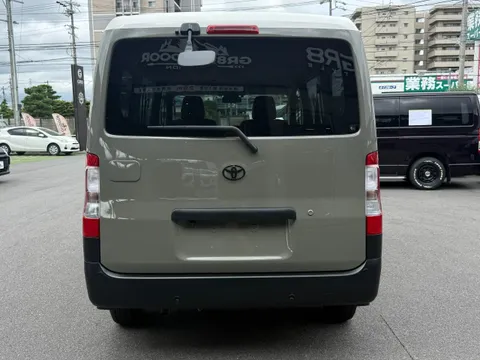 Toyota TownAce Van
