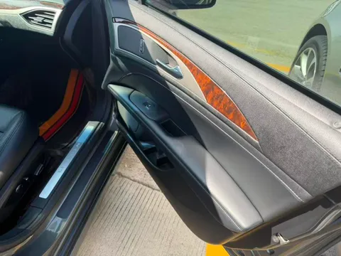 Lincoln MKZ