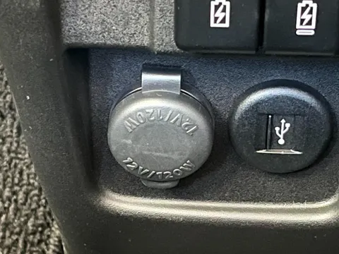 Suzuki Spacia Base