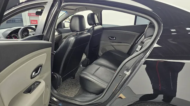 Renault SM3