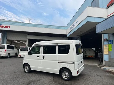 Nissan Clipper