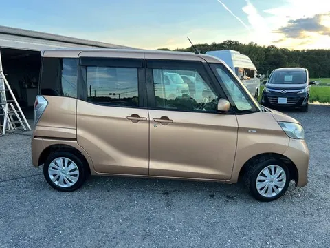 Nissan Dayz Roox