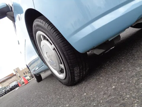 Daihatsu Mira Tocot