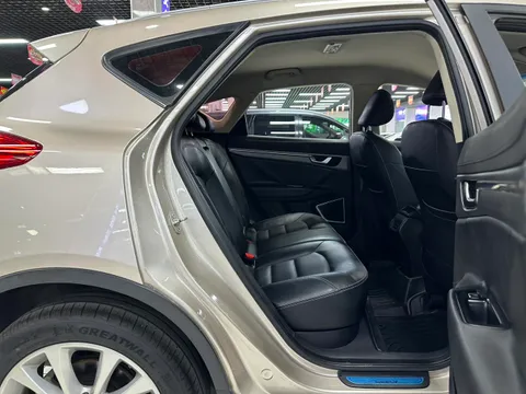 Geely Emgrand GS