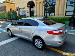 Renault SM3