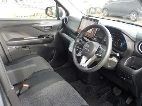 Mitsubishi eK X