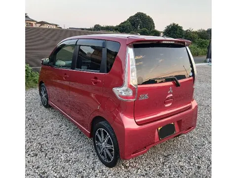 Mitsubishi eK Custom