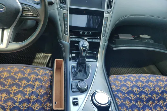 Infiniti Q50L