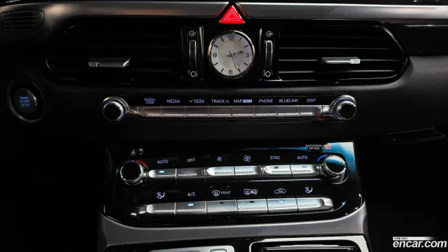 Genesis G90 (EQ900)