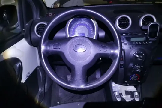 BYD F0