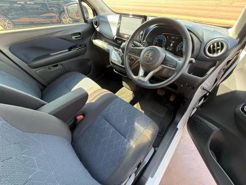 Mitsubishi eK X