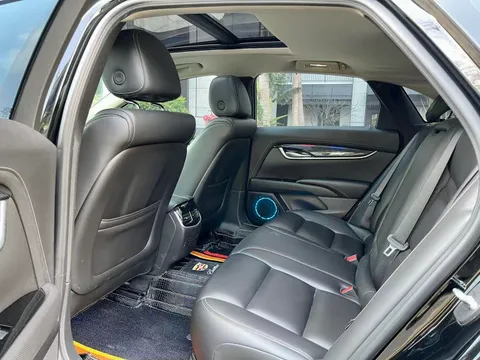 Cadillac XTS