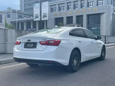 Chevrolet Malibu XL