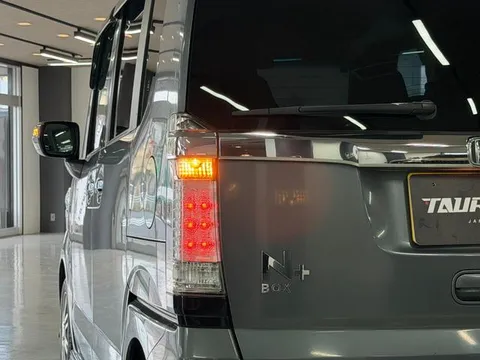 Honda N-BOX Plus Custom