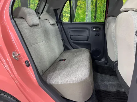 Daihatsu Mira Tocot