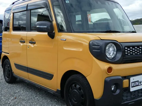 Suzuki Spacia Gear