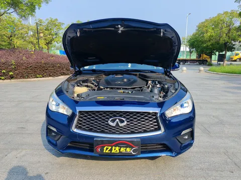 Infiniti Q50L