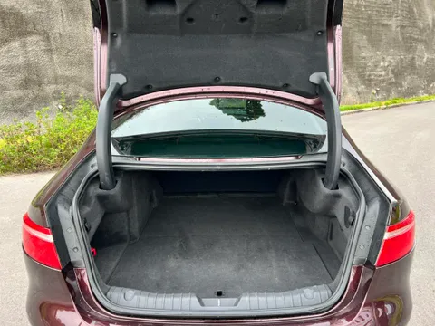 Jaguar XFL
