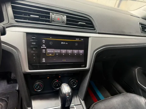 Volkswagen Lamando