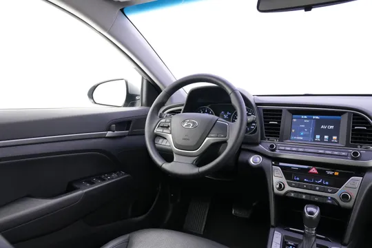 Hyundai Elantra (Avante)