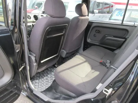 Daihatsu Naked