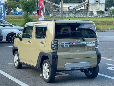 Daihatsu Taft