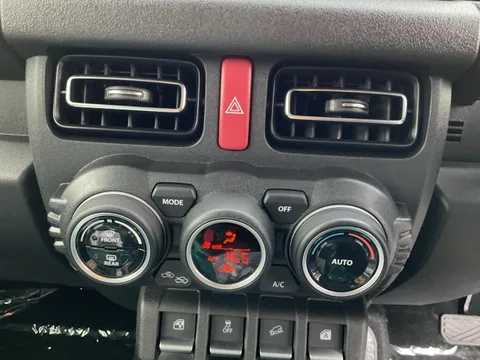 Suzuki Jimny Nomade