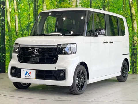 Honda N-BOX Custom