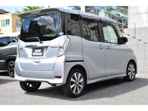 Mitsubishi eK Space Custom