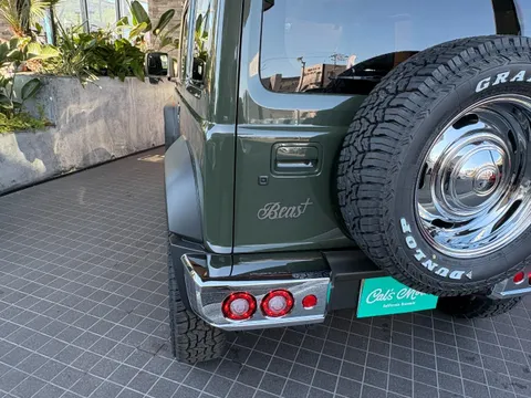 Suzuki Jimny Sierra