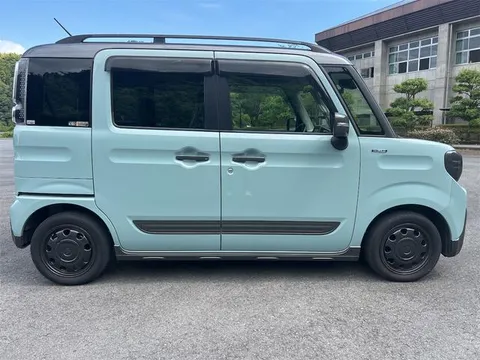 Suzuki Spacia Gear