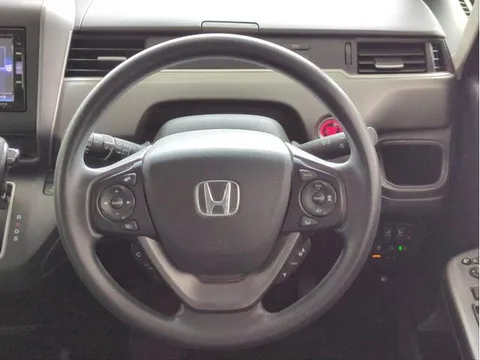 Honda Freed Plus