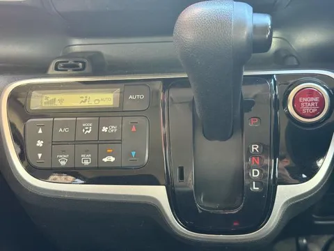 Honda N-BOX Plus