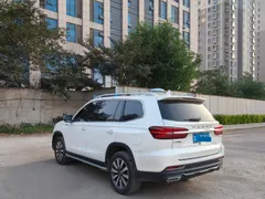 Roewe RX8
