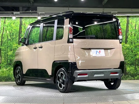 Mitsubishi Delica Mini