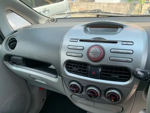 Mitsubishi I