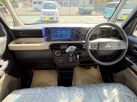 Mitsubishi Delica Mini