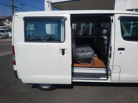 Toyota TownAce Van