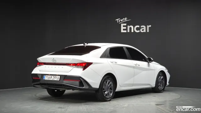 Hyundai Elantra (Avante)