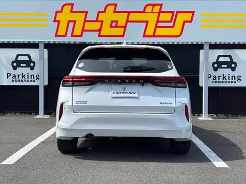 Nissan Note Aura