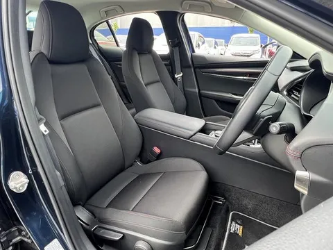 Mazda MAZDA3 Sedan