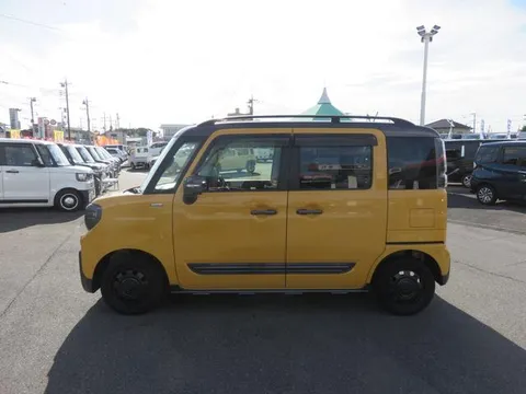 Suzuki Spacia Gear