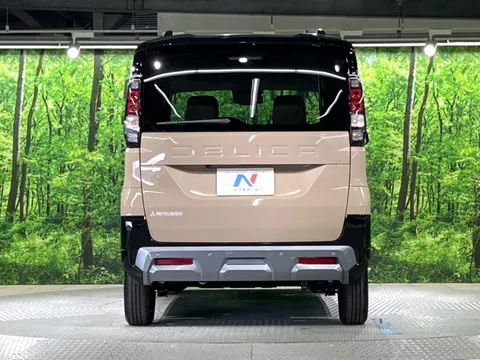 Mitsubishi Delica Mini
