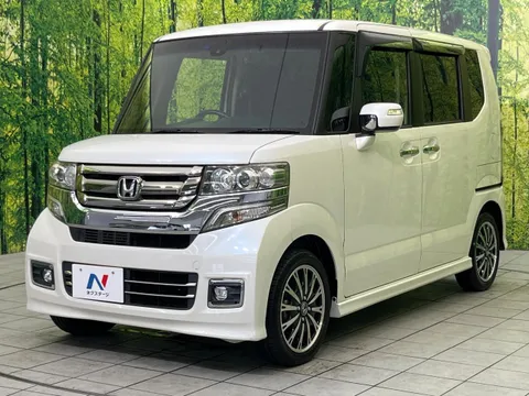 Honda N-BOX Custom