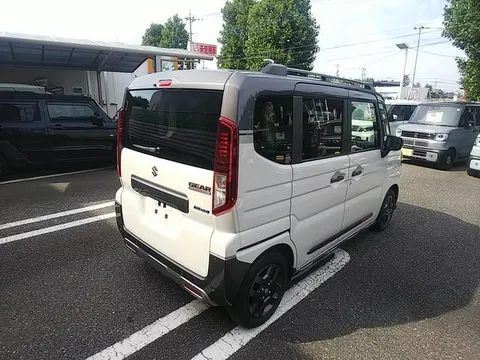 Suzuki Spacia Gear