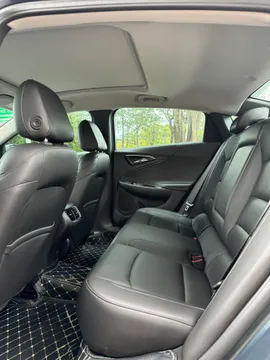 Chevrolet Malibu XL