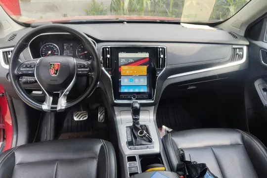 Roewe RX5