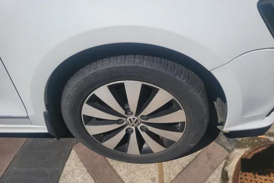 Volkswagen Sagitar