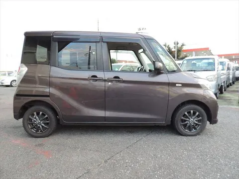 Nissan Dayz Roox